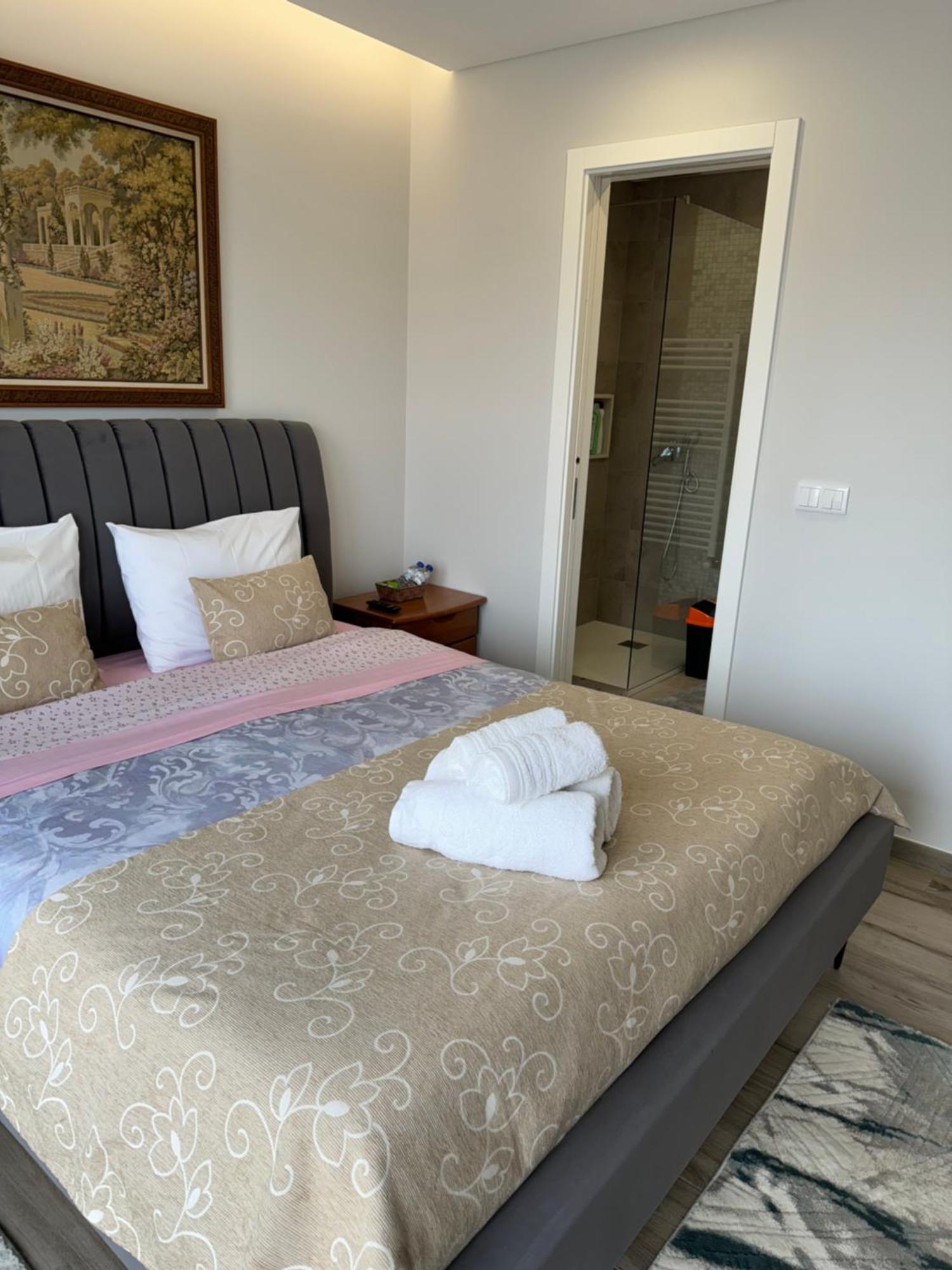 Miranda House * Nazare